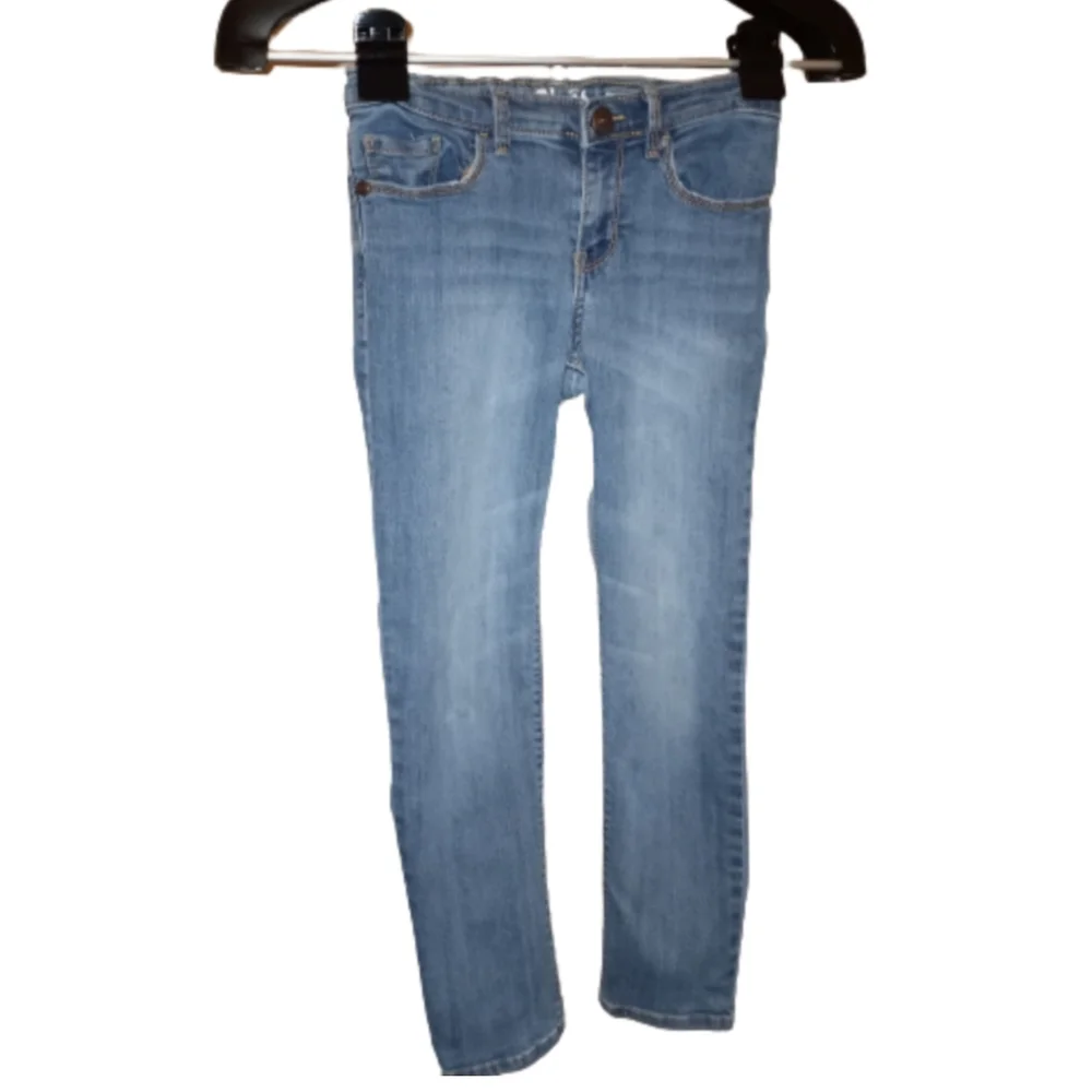 Boys Denim blue jeans • Oshkosh B'gosh